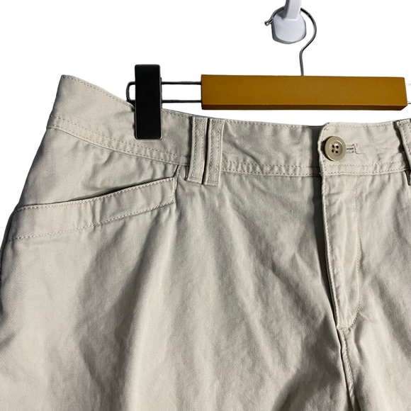 Eddie Bauer Women's Light Tan 100% Cotton Khaki Shorts - Picture 2 of 6